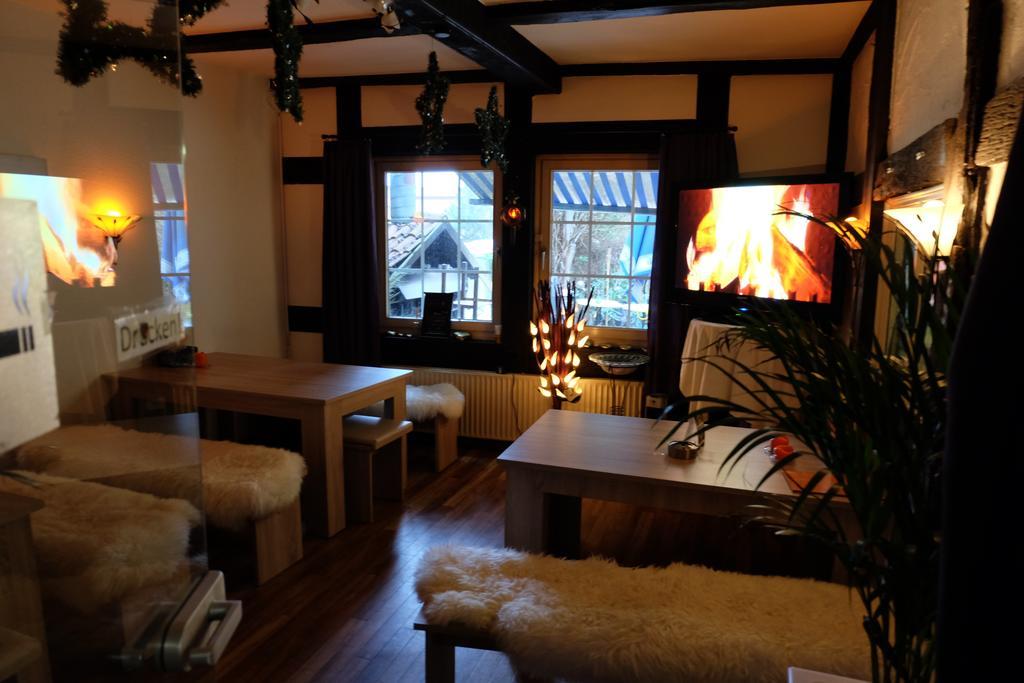 Hotel Zum Weissen Ross Винзен Экстерьер фото