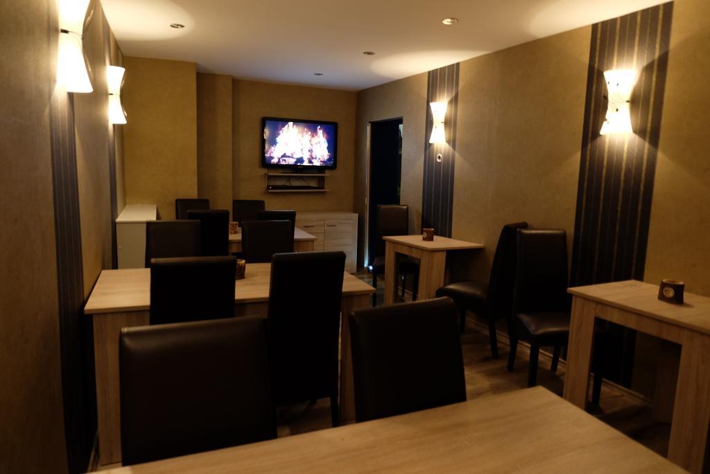 Hotel Zum Weissen Ross Винзен Экстерьер фото